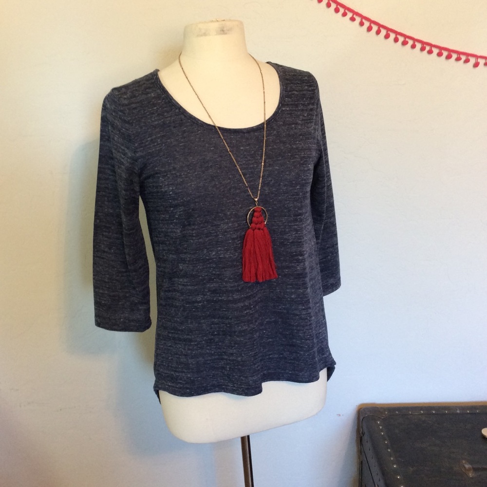 ANGIE navy high-low shirt. Women’s Size S-M